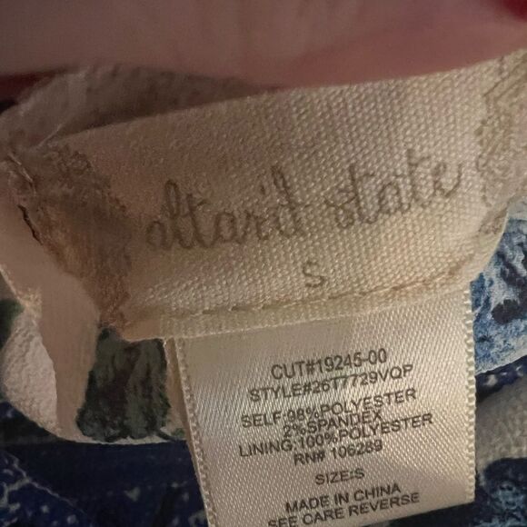 Gorgeous Altar’d State size S blue floral romper - Picture 8 of 9